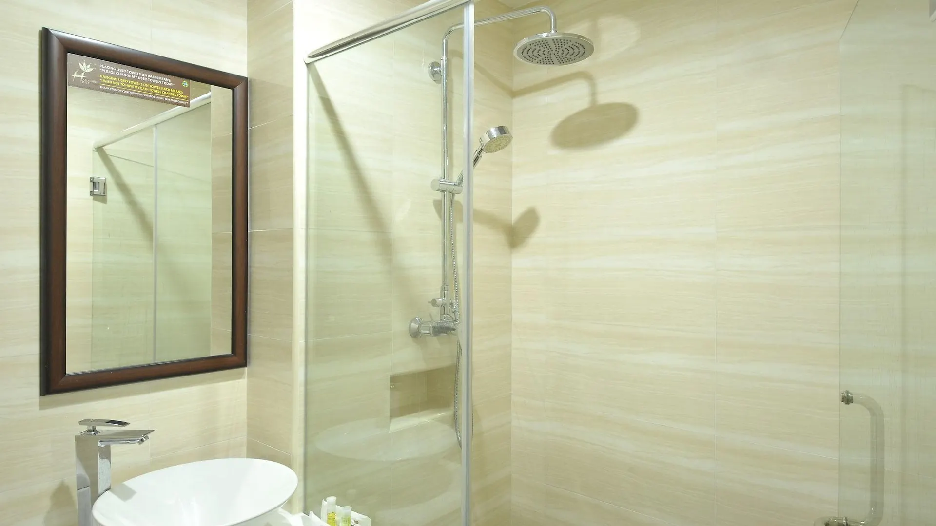 Hallmark Regency Hotel - Johor Bahru 3*,  Malajzia